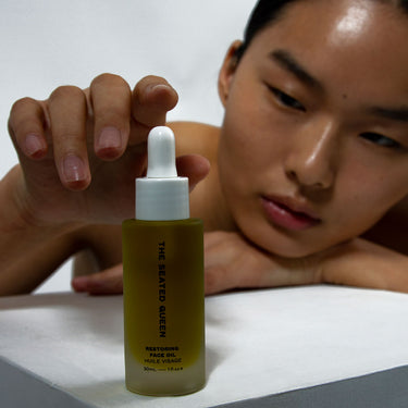 The Seated Queen Restoring Face Oil